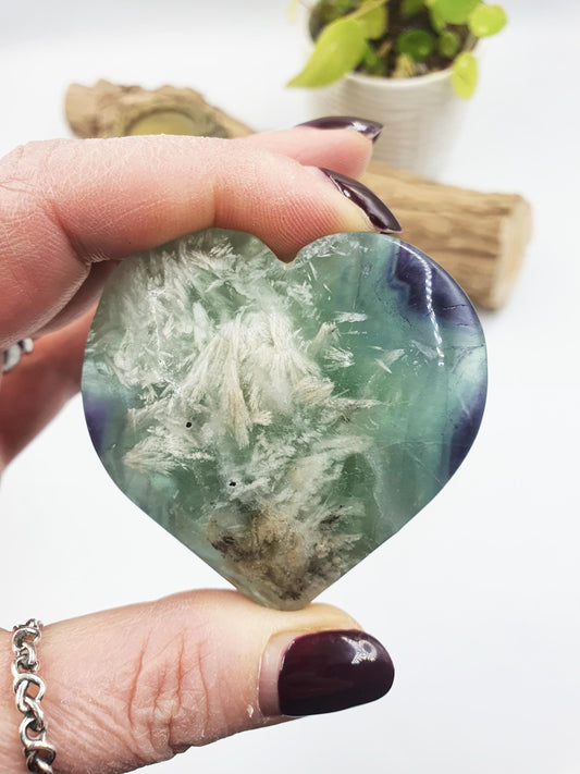 Feather Fluorite Puff Heart