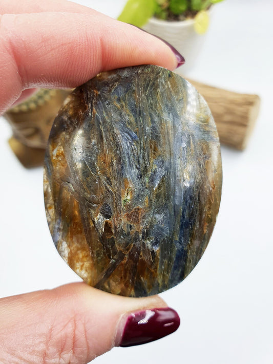 Kyanite and Quartz Palm