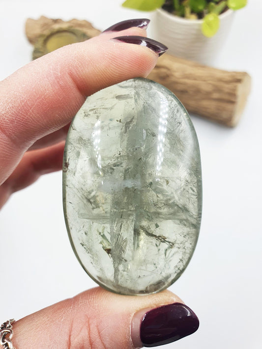 Green Quartz Palm