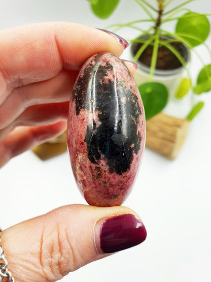 Rhodonite Palm Stone