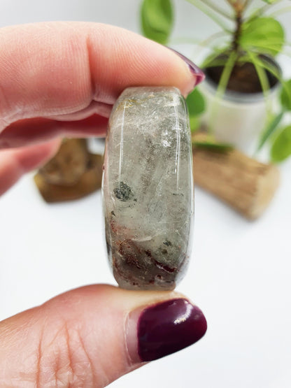 Garden Quartz Palm/Lodolite Quartz Palm / Garden Quartz Palm Stone / Reiki Crystal Palm / Meditation Palm - 50g