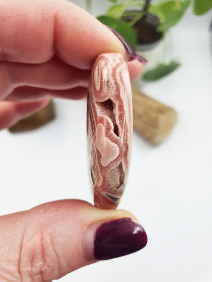 High Grade Rhodochrosite Palm / Rhodochrosite Palm Stone / Rhodochrosite Meditation Crystal / Reiki Crystal Palm - 45g