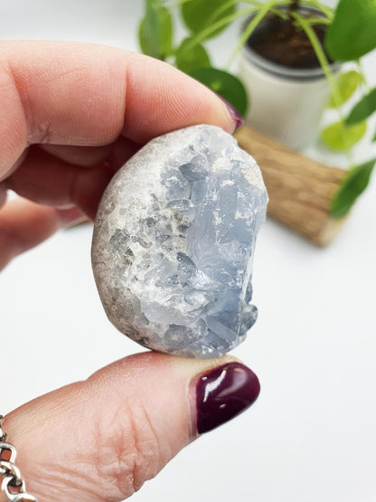 Raw Celestite / Raw Celestite Point / Celestite Geode / Celestite Specimen - 90g