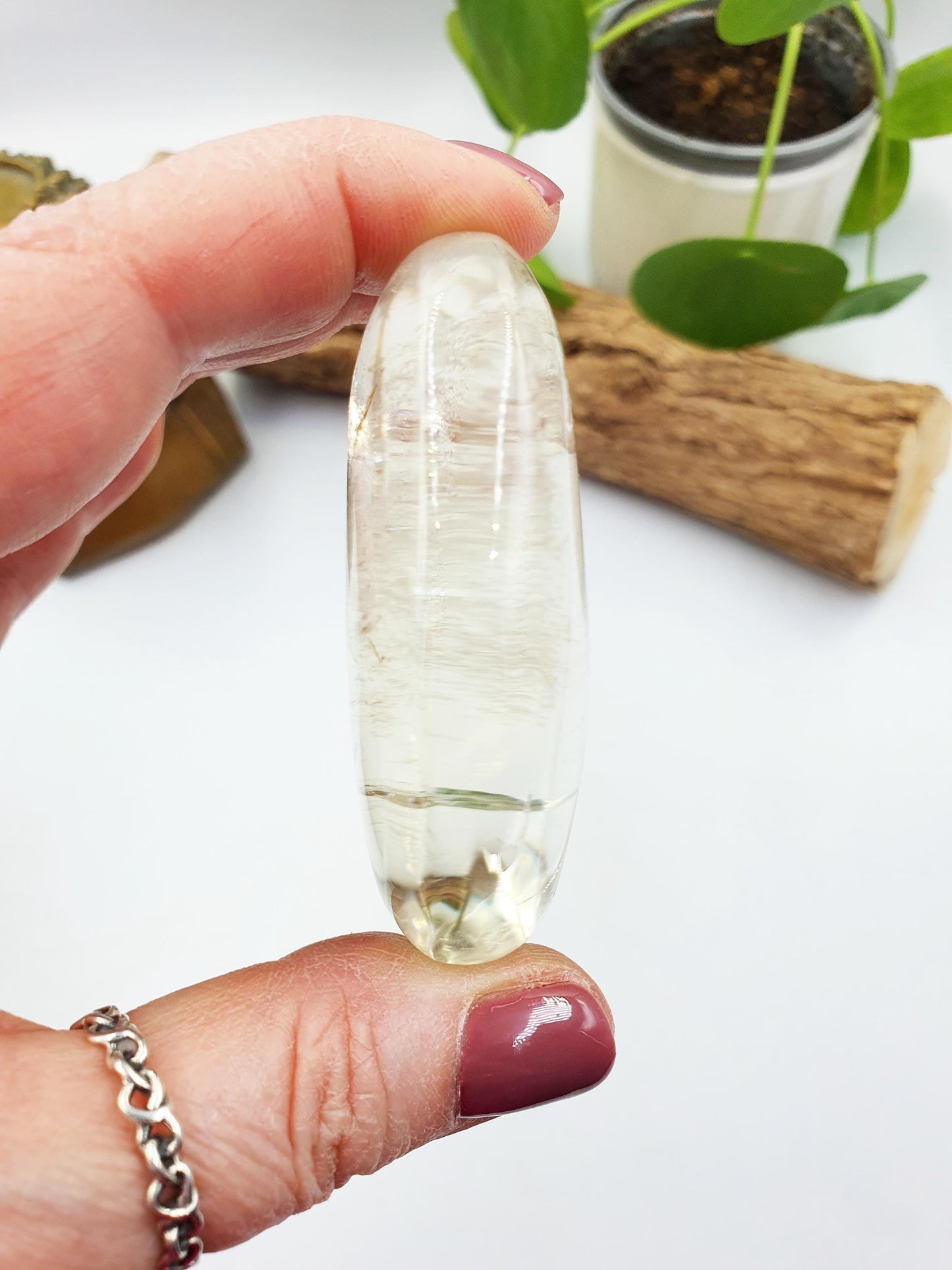 Clear Quartz Palm with shimmering inclusions/ Clear Quartz Palm Stone / Pocket Stone / Clear Quartz Meditation Palm - 95g