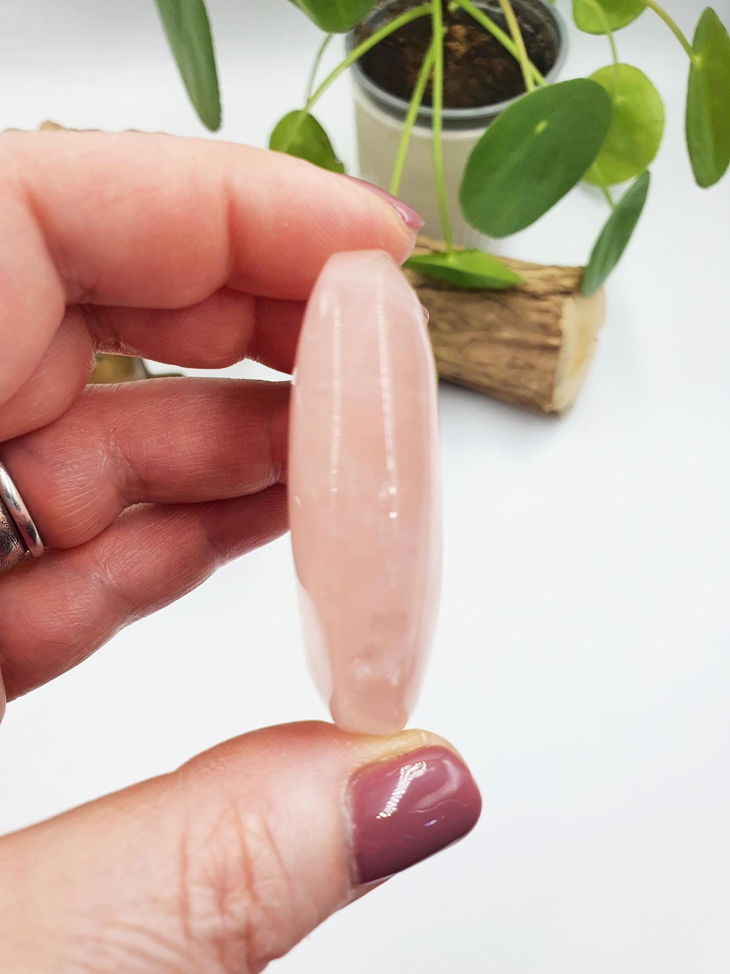 Beautiful Rose Quartz Palm with rainbow flashes / Rose Quartz Palm Stone / Meditation Crystal / Reiki Crystal Palm - 60g