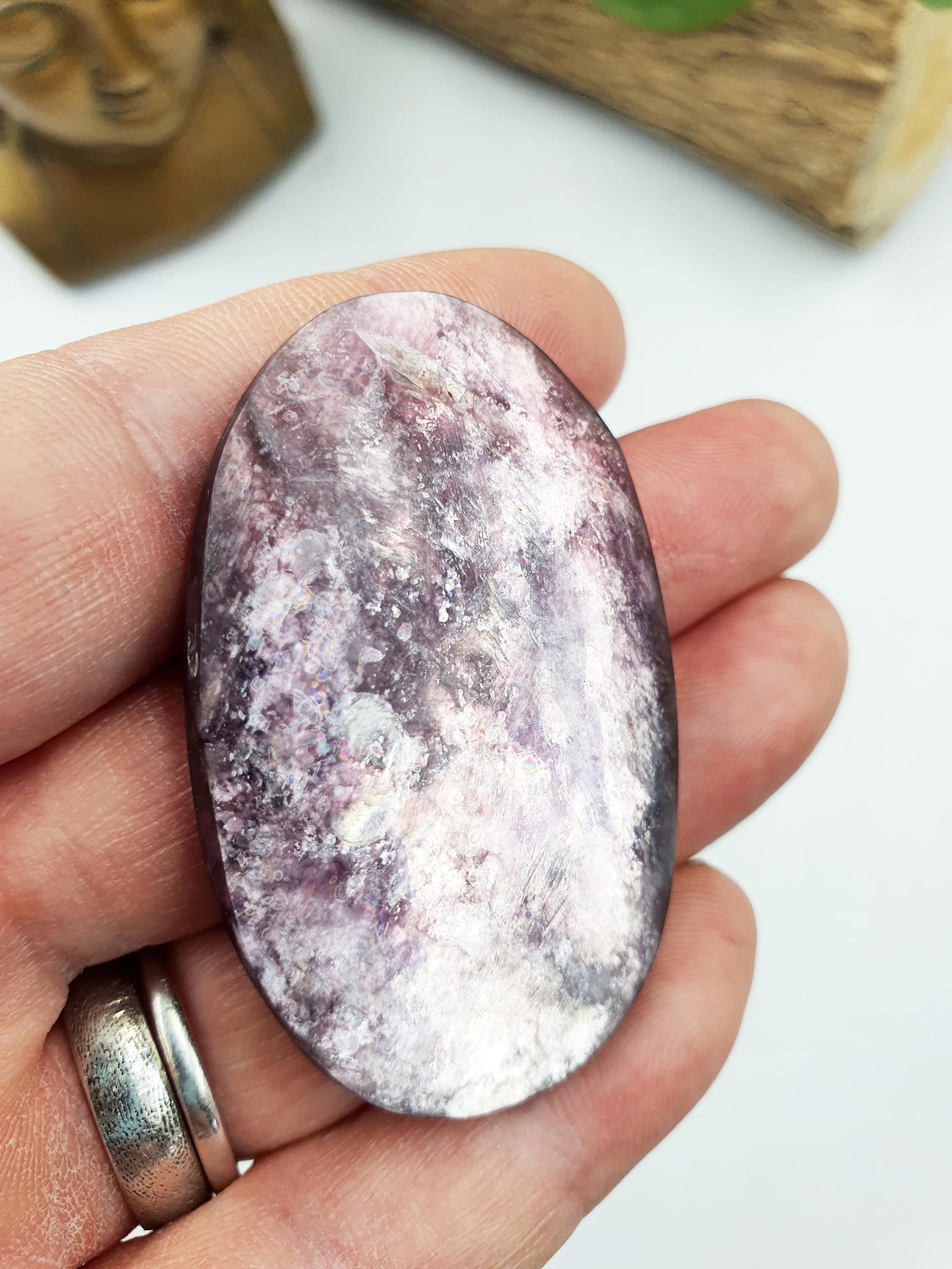 Flashy Purple Mica Palm / Purple Mica Palm Stone / Lepidolite Palm / Meditation Palm / Reiki Crystal Palm - 30g