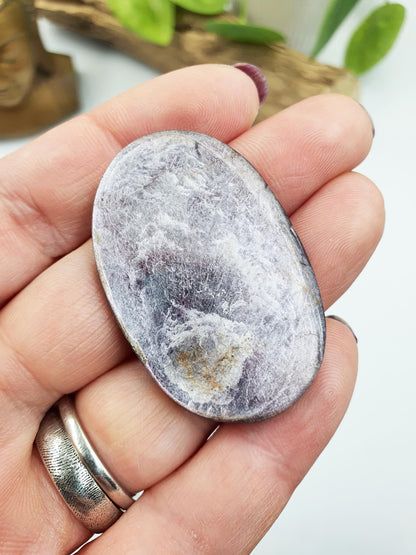 Purple Mica Palm / Purple Mica Palm Stone / Lepidolite Palm / Meditation Palm / Reiki Crystal Palm / Pendant Crystal / Body Placement - 10g