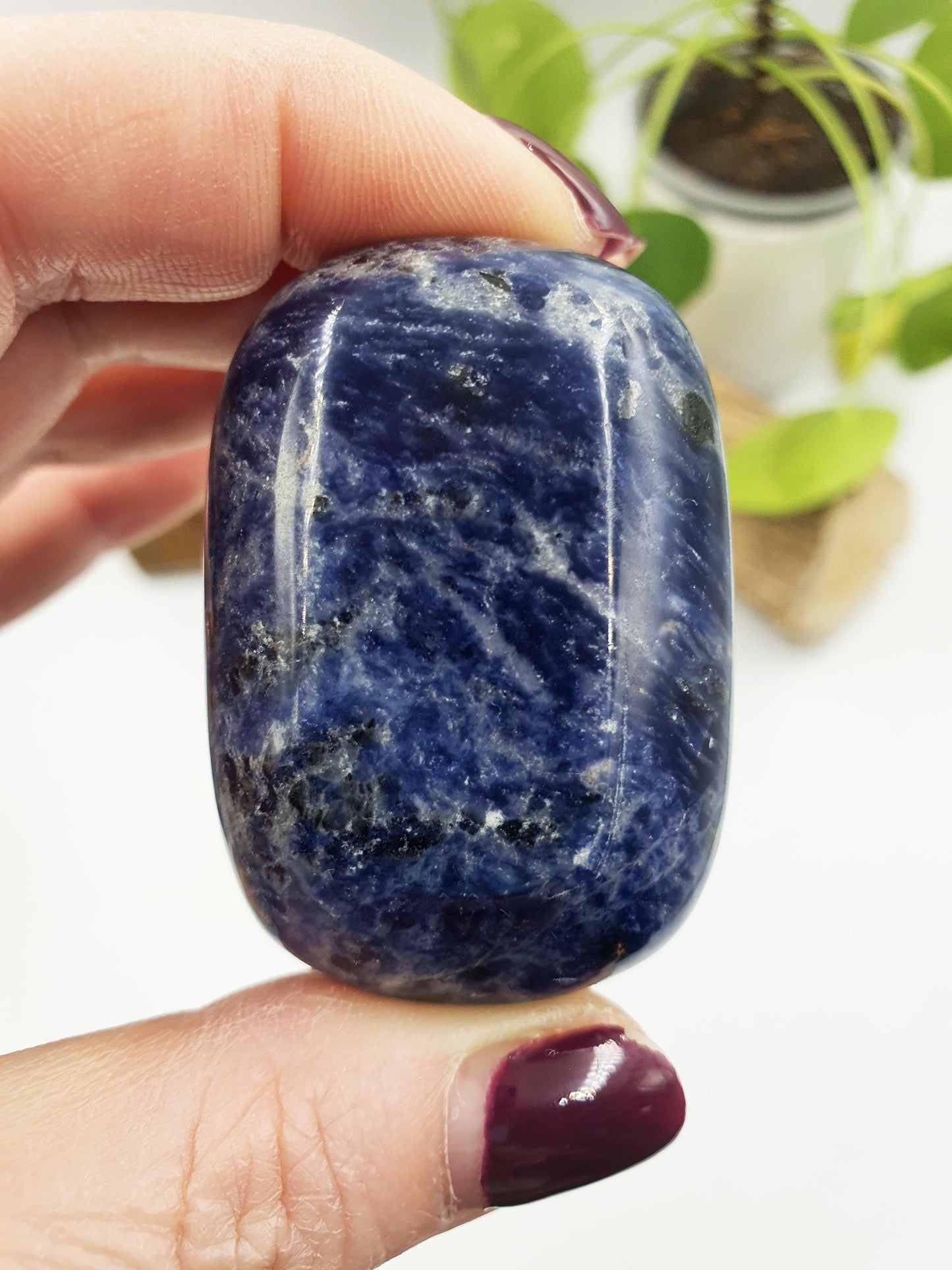 Beautiful Chunky Sodalite Palm / Sodalite Palm Stone / Pocket Crystal / Meditation Palm / Reiki Crystal Palm - 90g