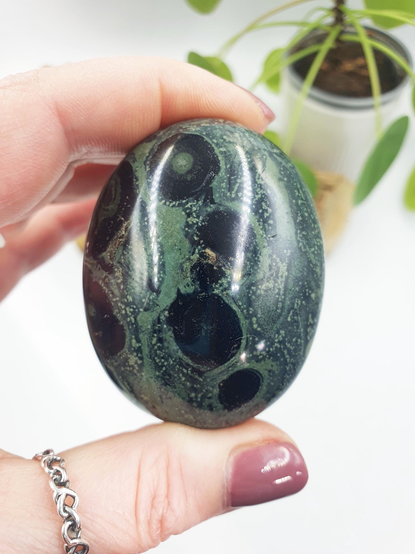 Beautiful Kambaba Jasper Palm / Kambaba Palmstone / Meditation Palm / Reiki Crystal Palm - 115g