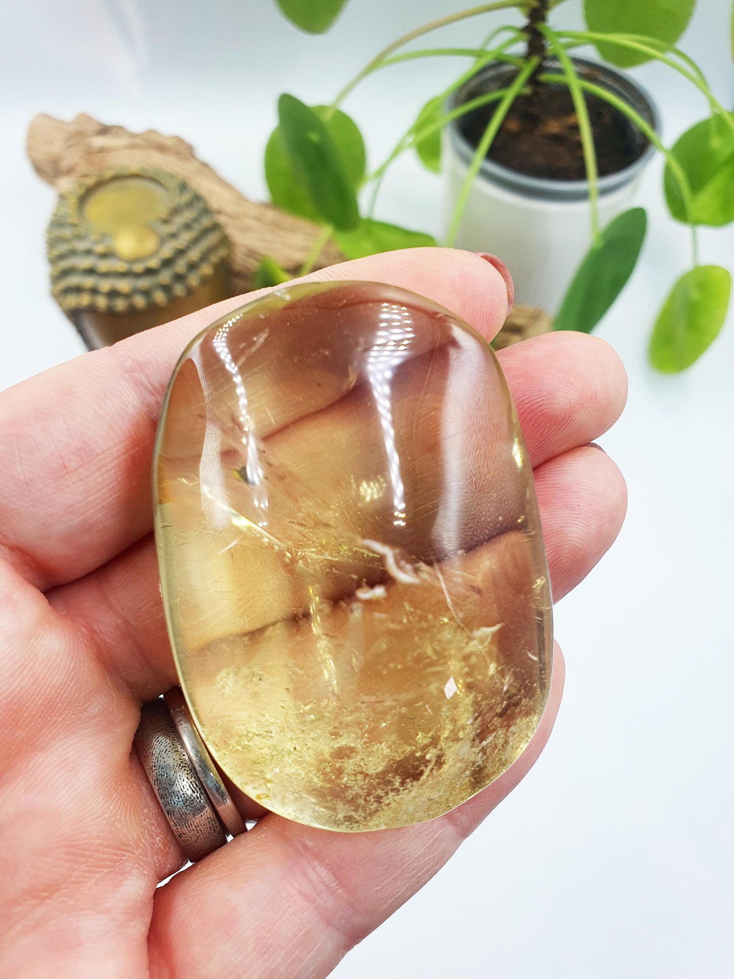 Stunning Citrine Palm / Citrine Palm Stone with shimmering inclusions / Pocket Stone / Meditation Palm / Reiki Crystal Palm - 75g