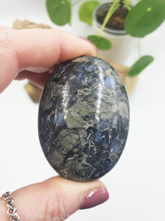 Que Sera (Llanite) Palm / Que Sera Palm Stone / Llanite Pocket Stone / Meditation Palm / Reiki Crystal - 100g