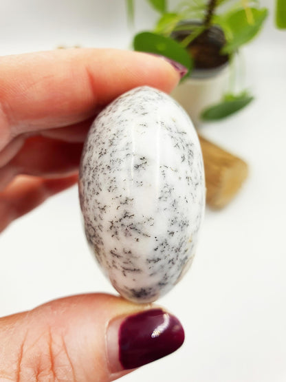 Dendritic Opal Palm / Dendritic Opal Palm Stone / Meditation Palm / Reiki Crystal Palm - 75g