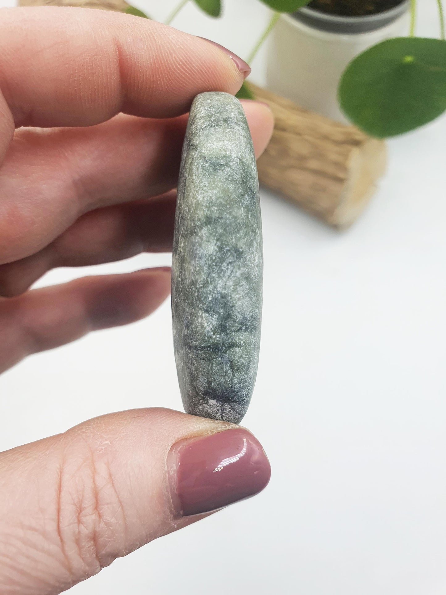 Green Jade Palm / Green Jade Palm Stone / Pocket Stone / Jade Meditation Palm - 60g