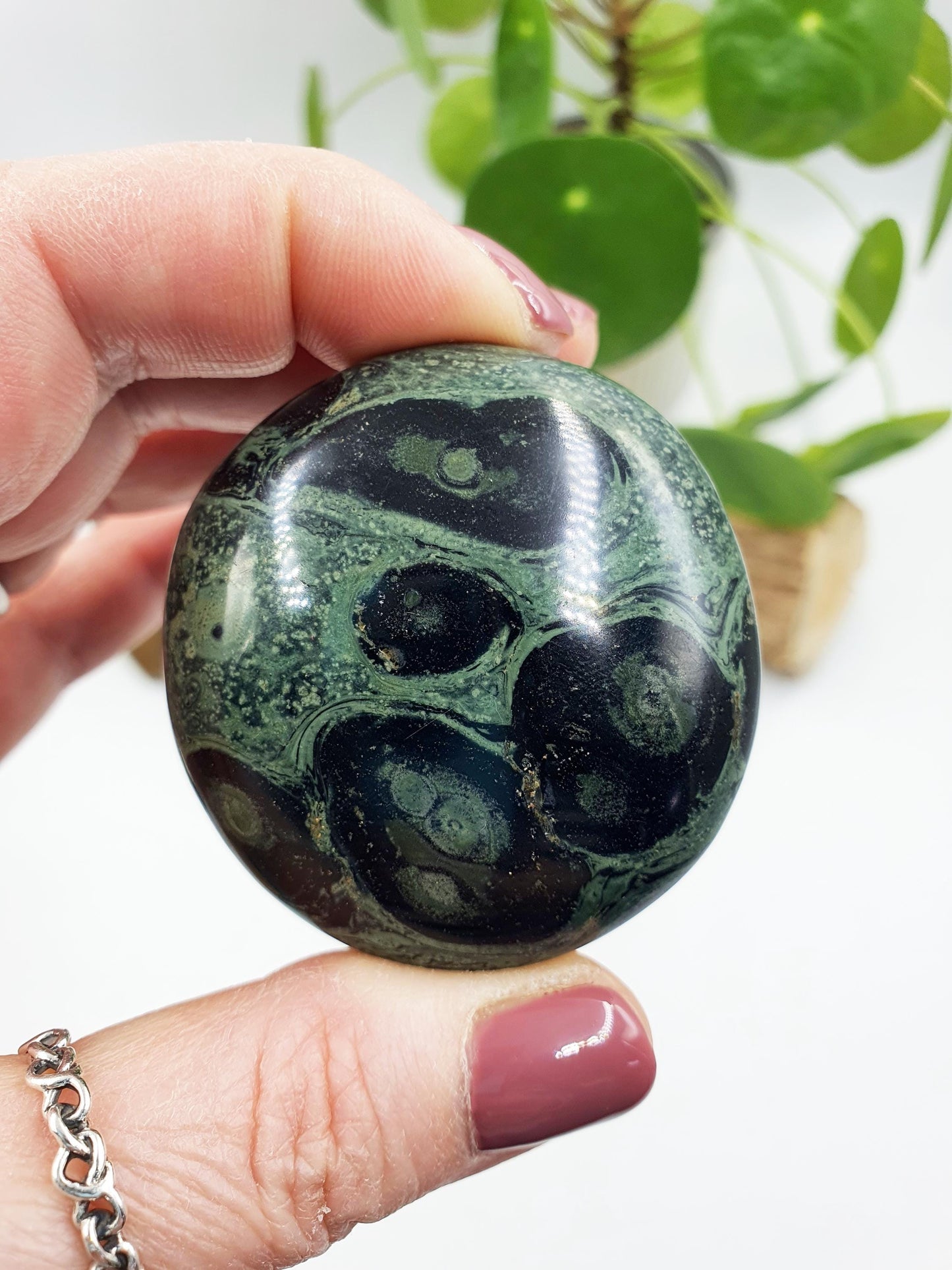 Kambaba Jasper Palm / Kambaba Palmstone / Meditation Palm / Reiki Crystal Palm - 90g