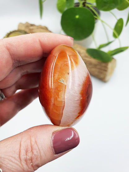 Beautiful Carnelian Palm / Carnelian Palm Stone / Carnelian Pocket Stone /Meditation Palm / Reiki Crystal Palm - 115g