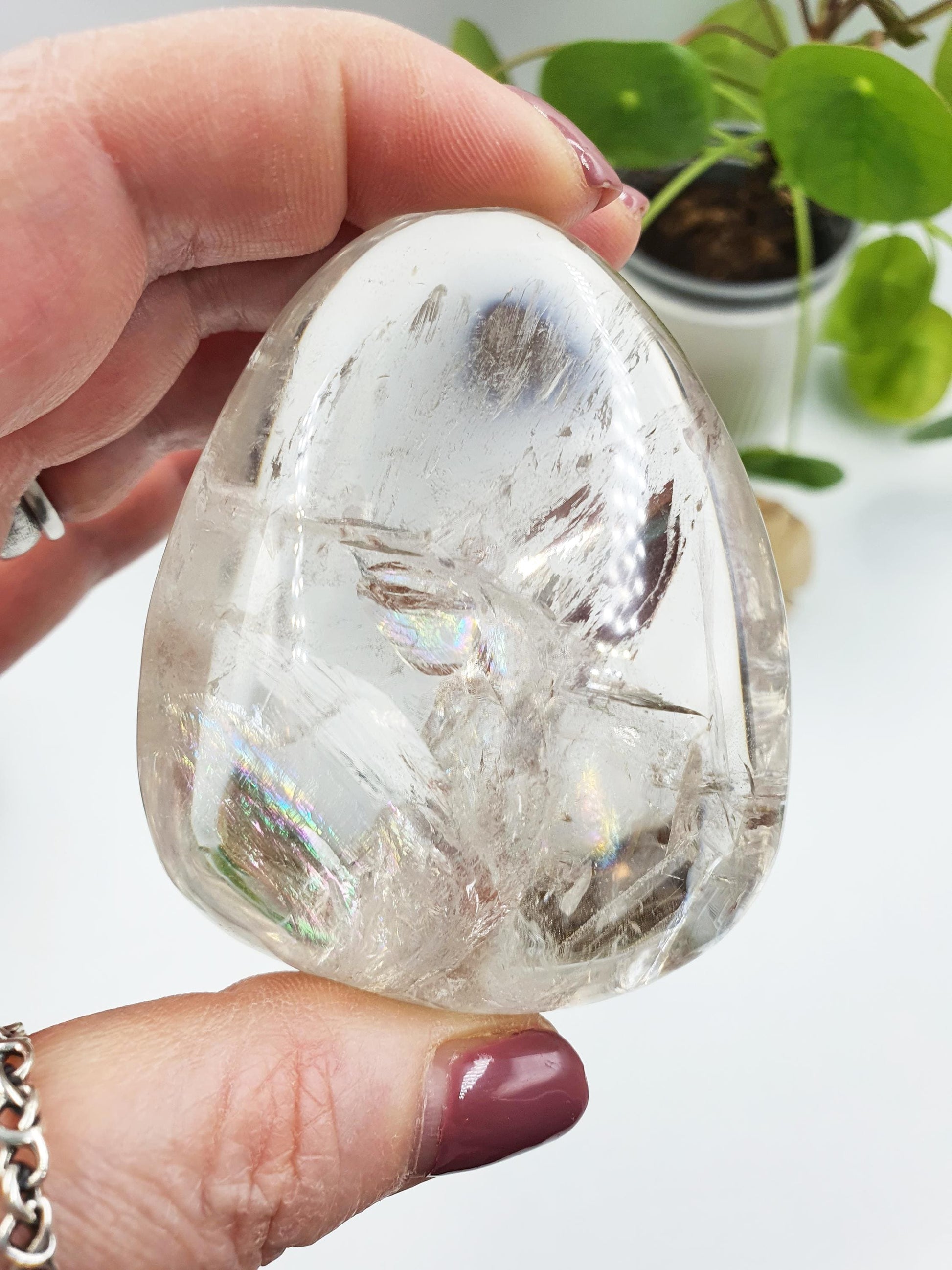 Lovely Teardrop Clear Quartz Palm full of raimbows / Clear Quartz Palm Stone with unique inclusions / Meditation Palm - 150g