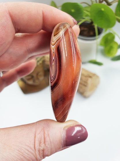 Beautiful Sardonyx Palm / Sardonyx Palm Stone / Healing Palm / Meditation Palm - 75g