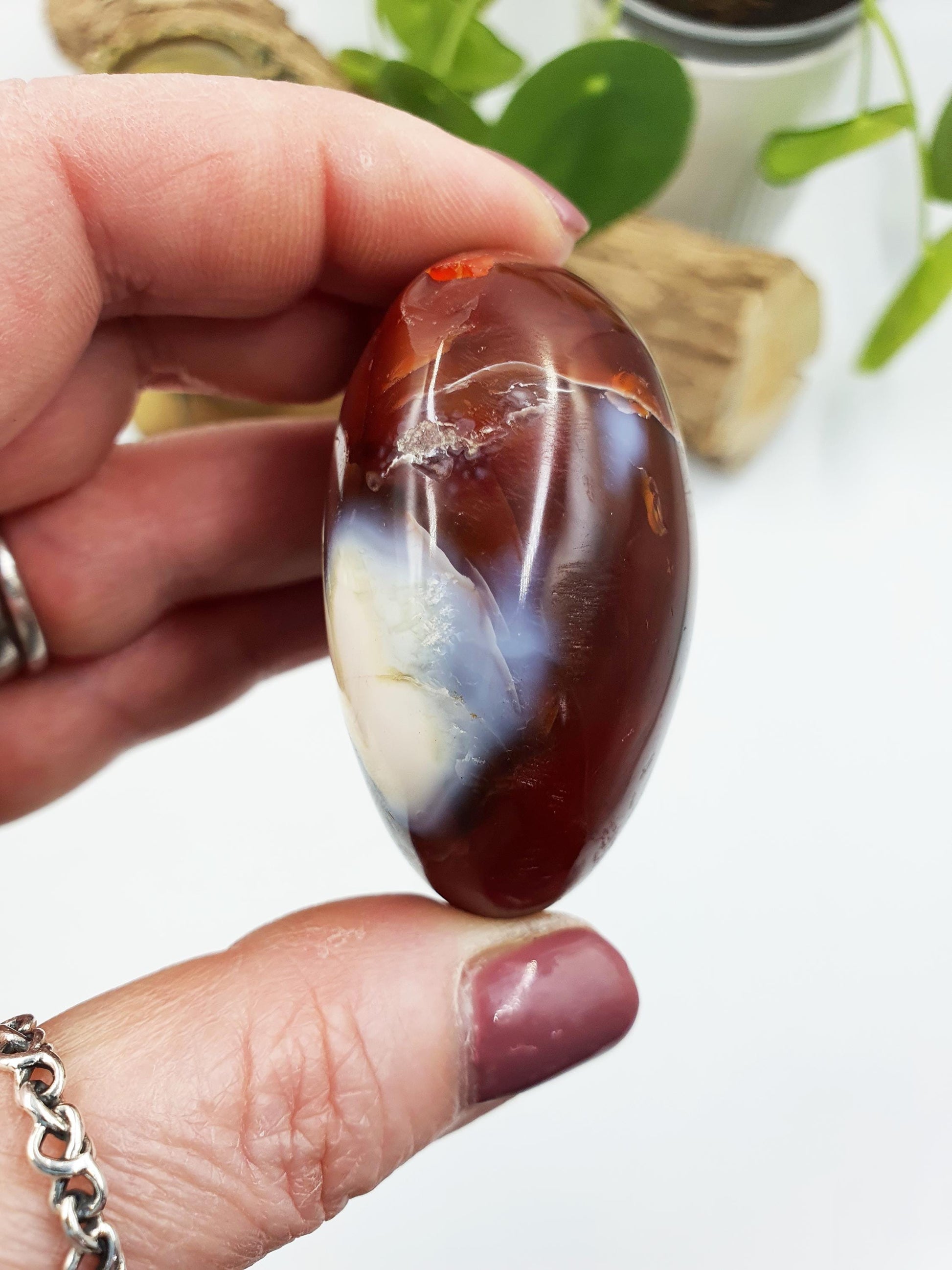 Beautiful Unique Carnelian Palm / Carnelian Palm Stone / Carnelian Pocket Stone / Meditation Palm / Reiki Crystal Palm - 110g