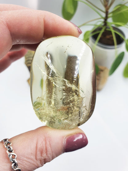 Stunning Citrine Palm / Citrine Palm Stone with shimmering inclusions / Pocket Stone / Meditation Palm / Reiki Crystal Palm - 75g