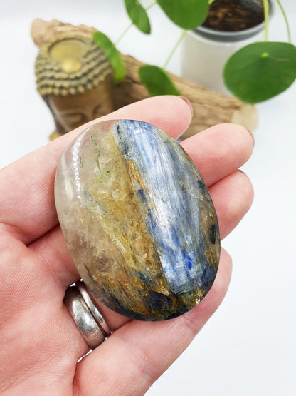 Beautiful Flashy Kyanite and Quartz Palm / Kyanite Palm Stone / Kyanite Pocket Crystal / Meditation Palm / Reiki Crystal - 65g