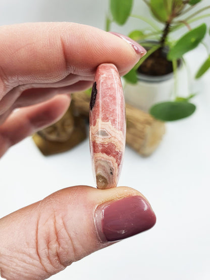 High Grade Rhodochrosite Palm / Rhodochrosite Palm Stone / Rhodochrosite Meditation Crystal / Reiki Crystal Palm - 25g