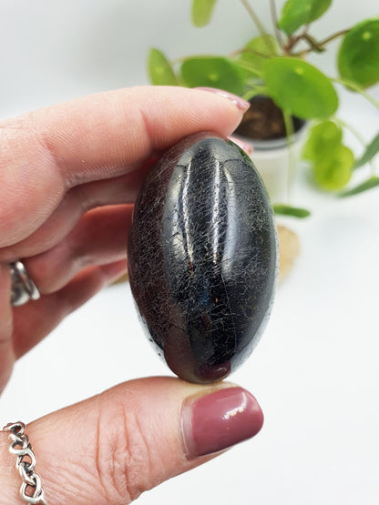 Large Black Tourmaline Palm / Tourmaline Palmstone / Meditation Palm / Reiki Crystal Palm - 150g