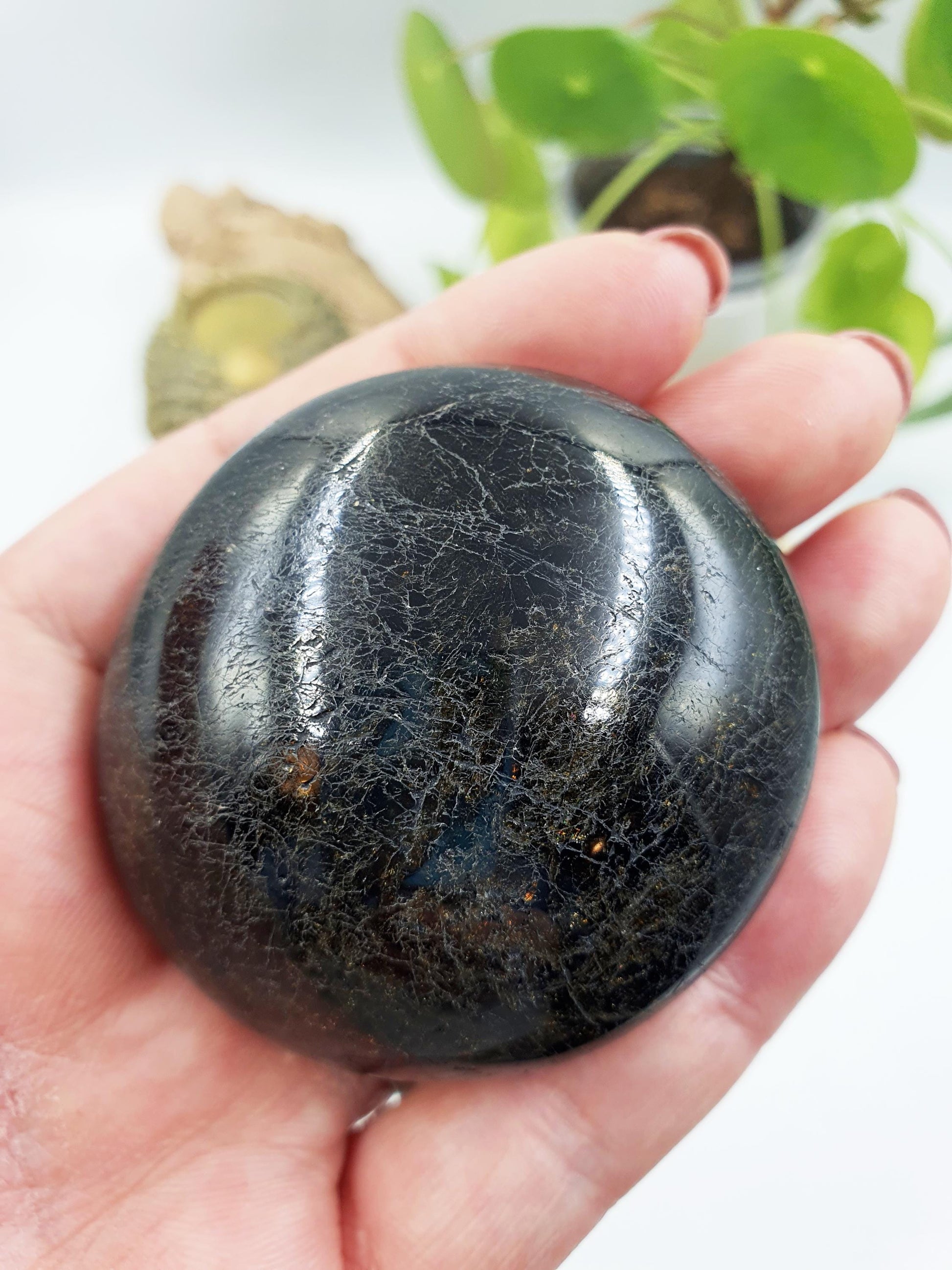 Large Black Tourmaline Palm / Tourmaline Palmstone / Meditation Palm / Reiki Crystal Palm - 150g