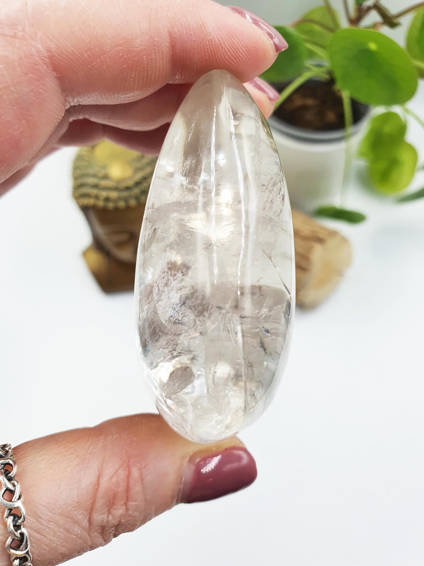 Lovely Teardrop Clear Quartz Palm full of raimbows / Clear Quartz Palm Stone with unique inclusions / Meditation Palm - 150g