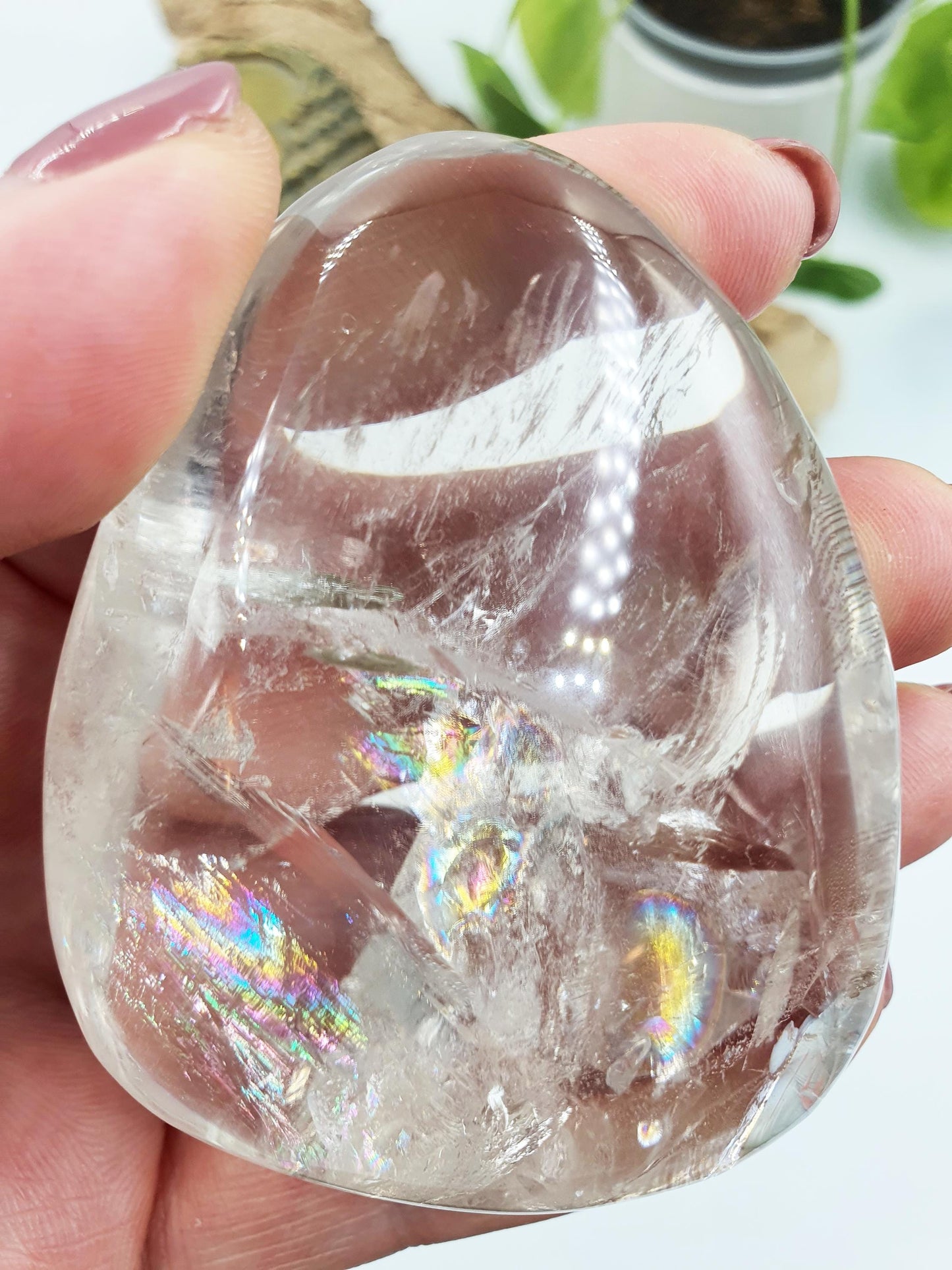 Lovely Teardrop Clear Quartz Palm full of raimbows / Clear Quartz Palm Stone with unique inclusions / Meditation Palm - 150g