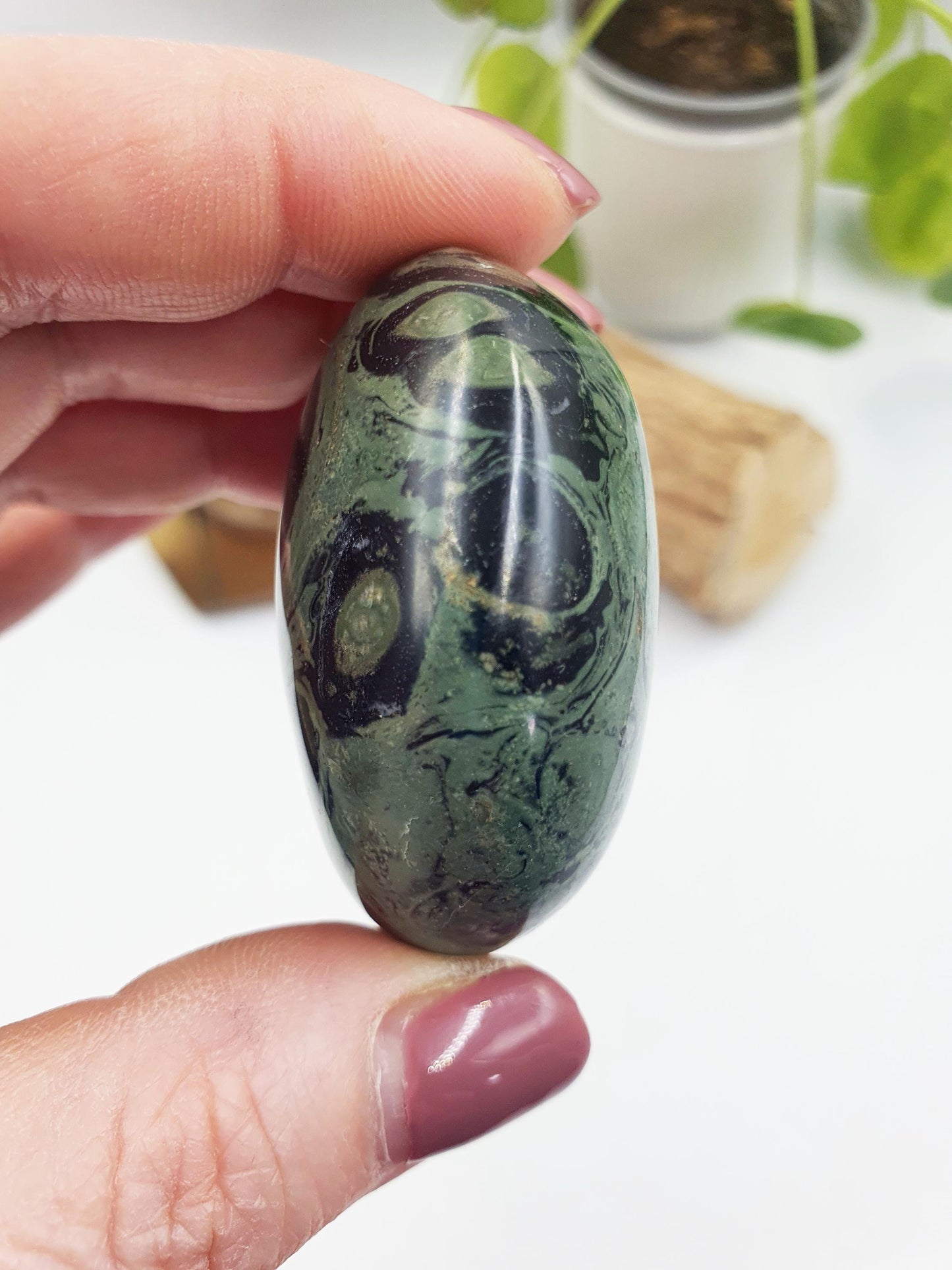 Pretty Kambaba Jasper Palm / Kambaba Palmstone / Meditation Palm / Reiki Crystal Palm - 85g