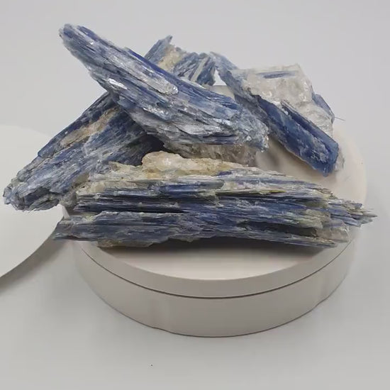 Raw Kyanite Crystal Freeform/ Natural Formation/ 14 cm - Last One!